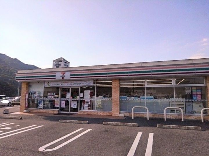メゾン・メールの周辺