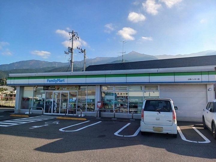 ストーン・リヴァー土居の周辺