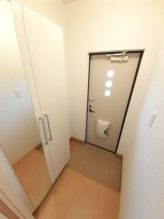 シュウ・レミングBの玄関