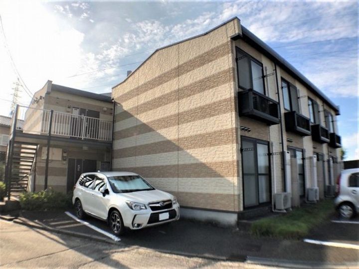 レオパレスコスモ201の外観