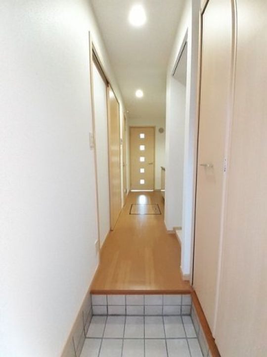 ベルメゾン法花の玄関