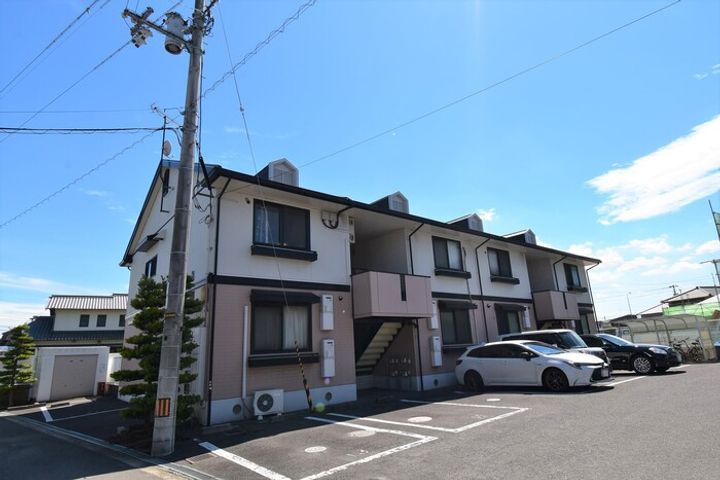 エスポワールメゾン B棟の外観