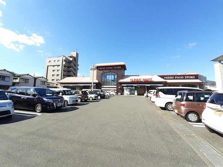 グラン・シェル Ⅱの周辺
