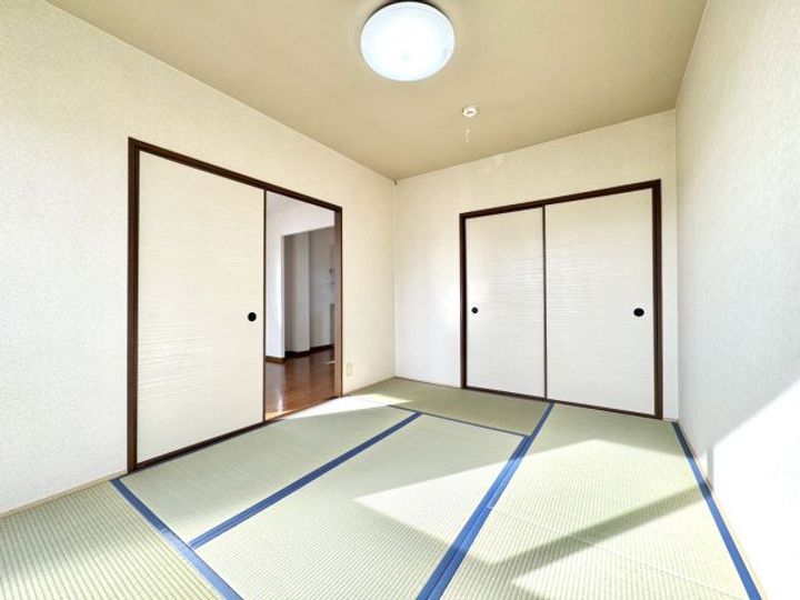 フォブールくさか0204の居間
