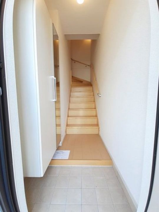 アメニティーハイツ川島ⅢBの玄関
