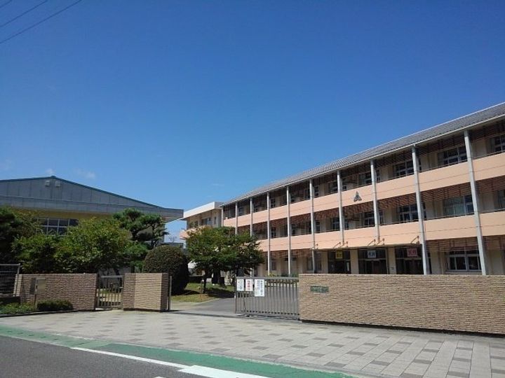 モーダ・パラッツォBの周辺