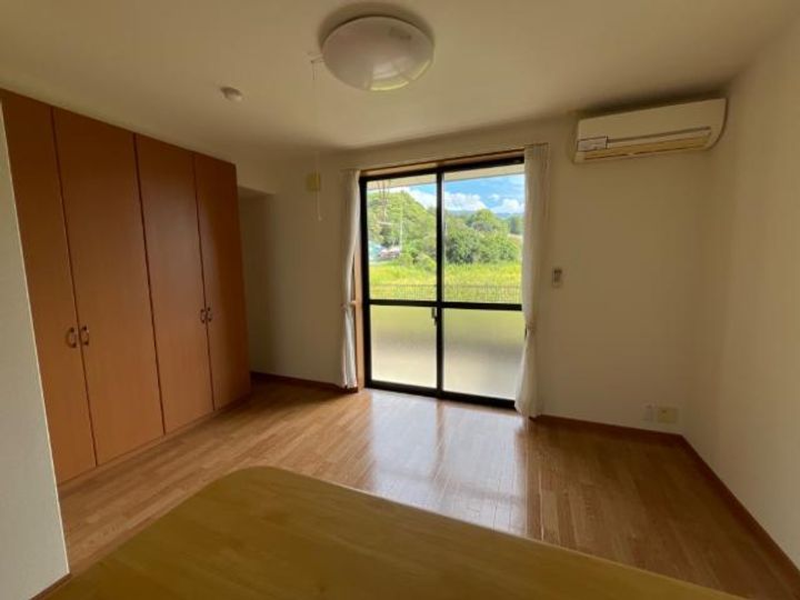 リバティタウン2番館107の居間
