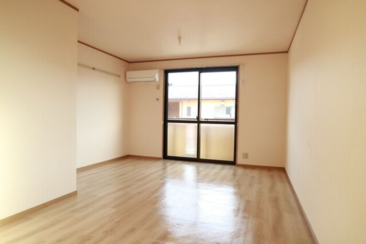 セリティ−の内装