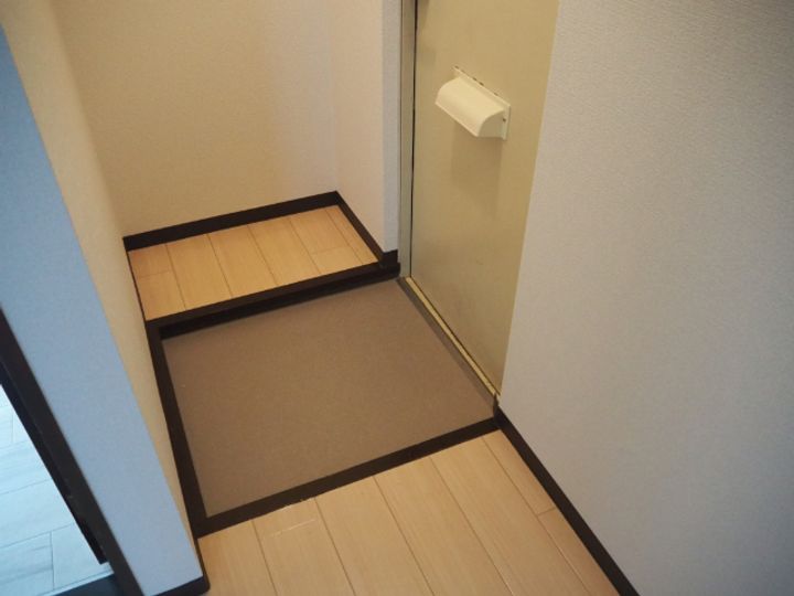 サニーフィールドの玄関