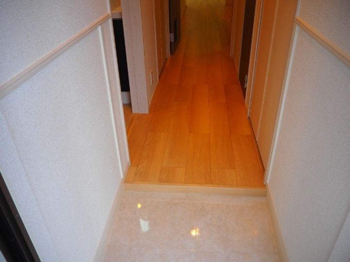 ルーチェの玄関