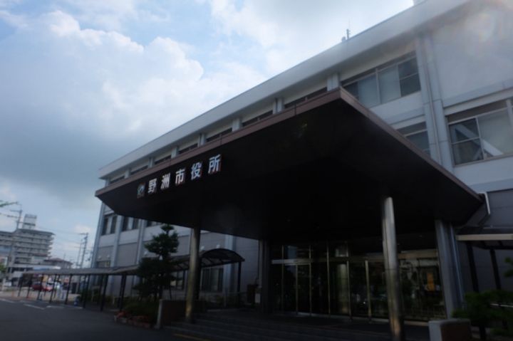 ポレールさかえの周辺