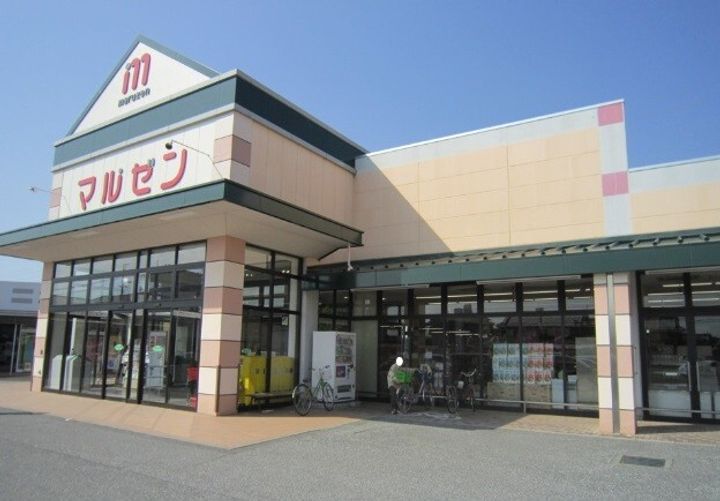 ポレールさかえの周辺