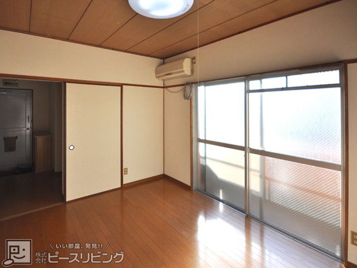 原コーポの居間