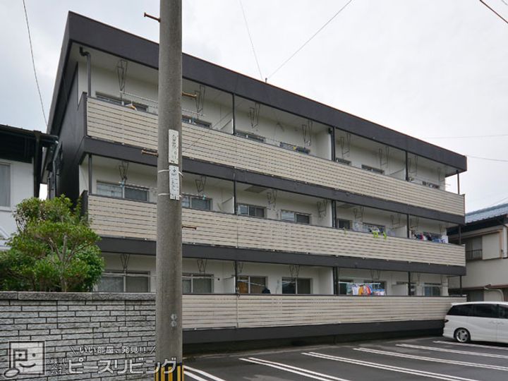 サラグレース川内102の外観