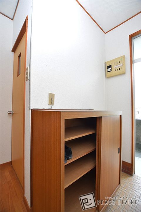 小浜マンション203の玄関