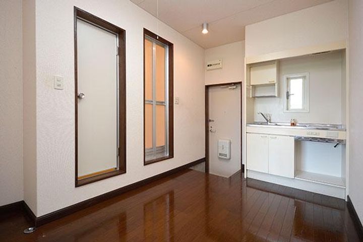 サンアイランド201の玄関