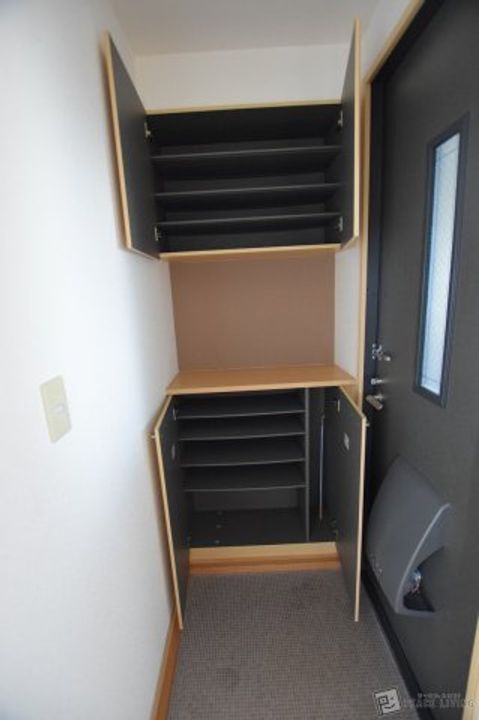 シャーメゾンF1の玄関