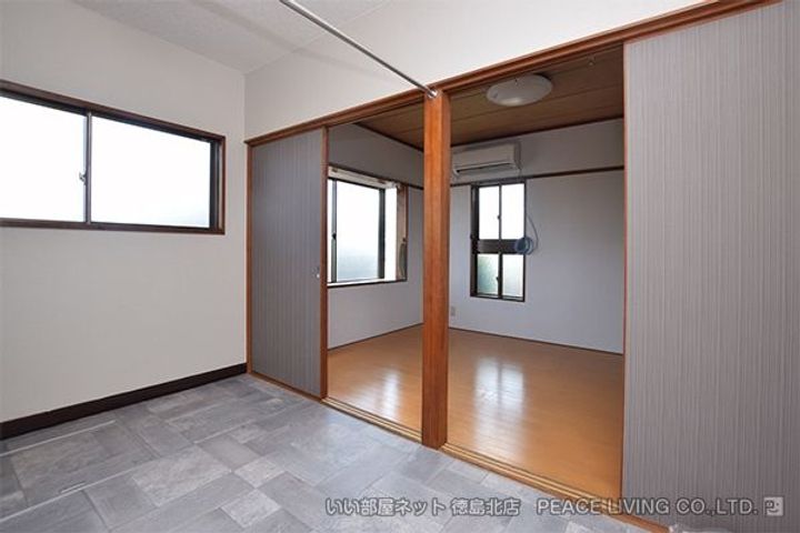 コーポパンジー101の居間