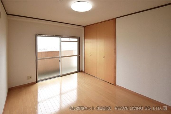 ヴィラアンソレイエ藍住802の内装