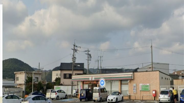 シエン ノワールの周辺