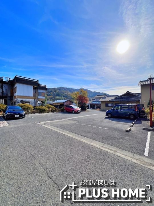 ノイフロイデのその他画像