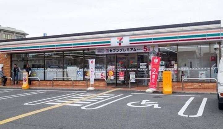 グラン・ルーチェの周辺