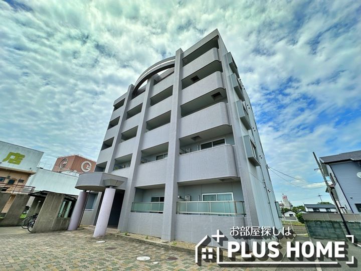 アバンセαの外観