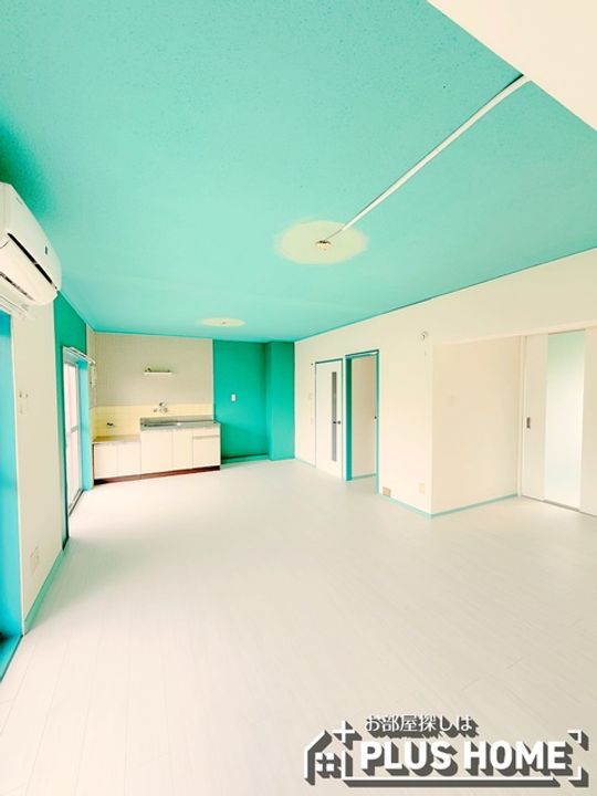 アベニュー楠見の内装