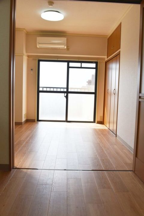 パリ・シャトー本町の内装