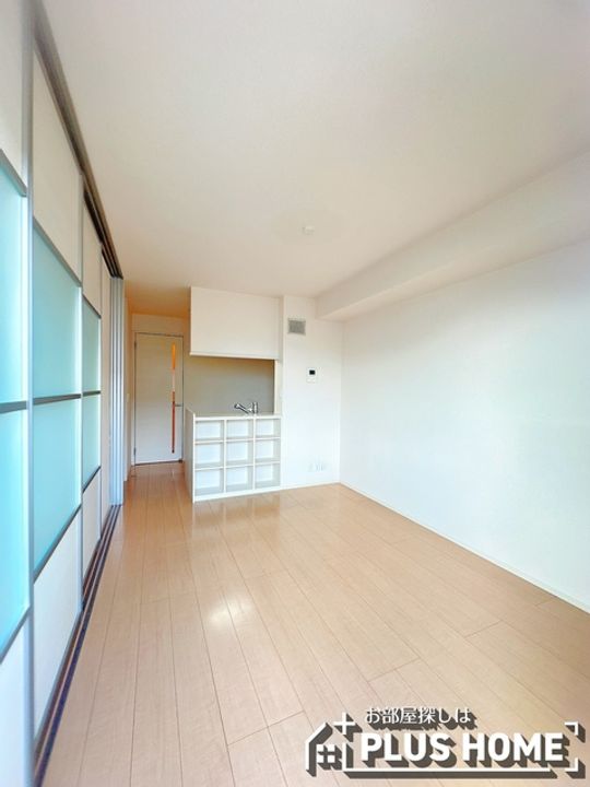 イソラフェリジェの内装