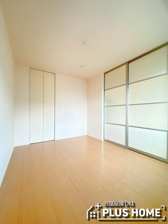 イソラフェリジェの内装