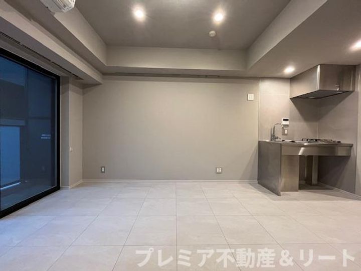 ルフォンプログレ神田プレミア305の居間