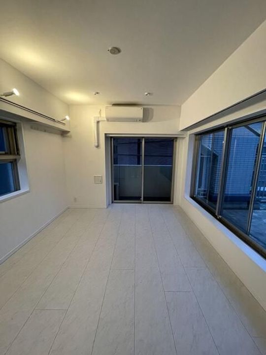 クレイシア神楽坂の居間