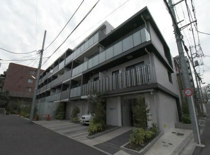 ルネサンスコート新宿余丁町の外観
