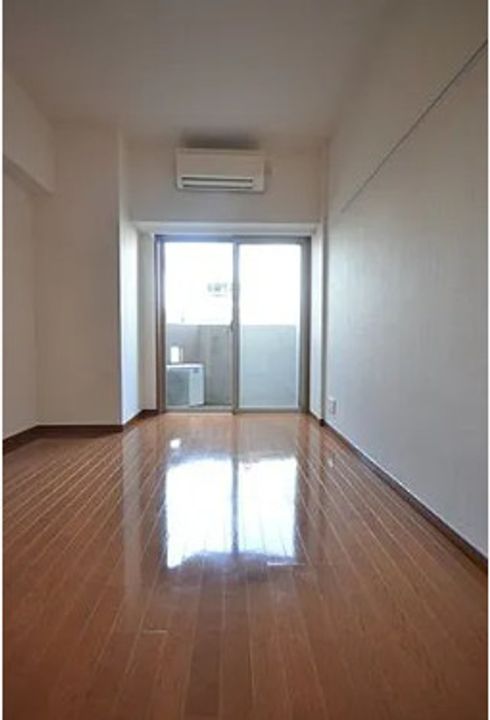 レジディア新御茶ノ水の居間