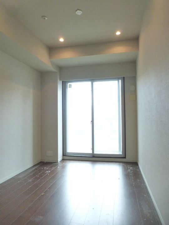 コンフォリア三田イーストの寝室