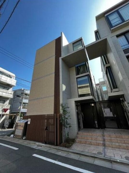 オーキッドレジデンス代々木イーストの外観