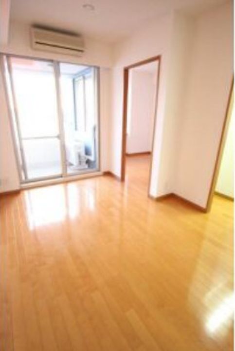 プライムアーバン中目黒Ⅱの居間