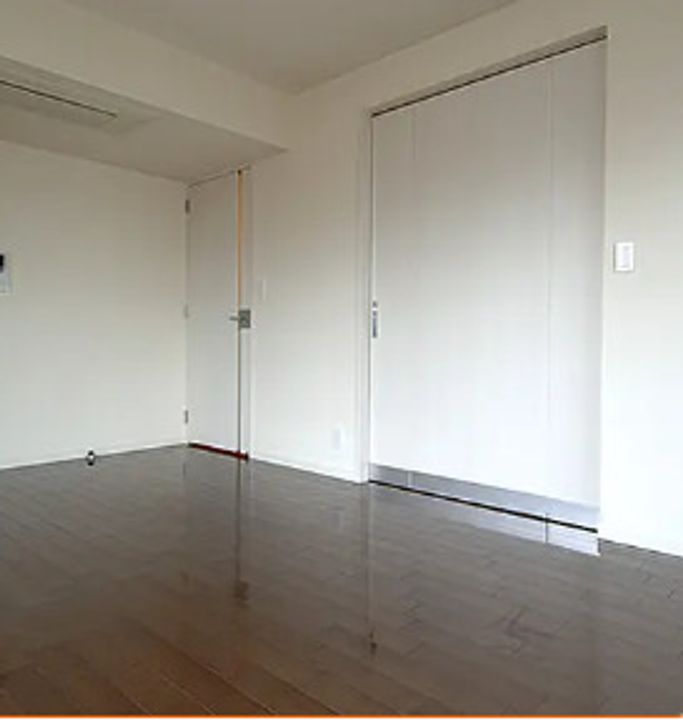 レジディア赤坂の居間