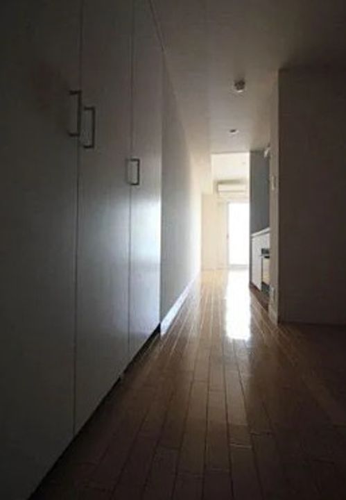 フレンシア麻布十番ノースの玄関