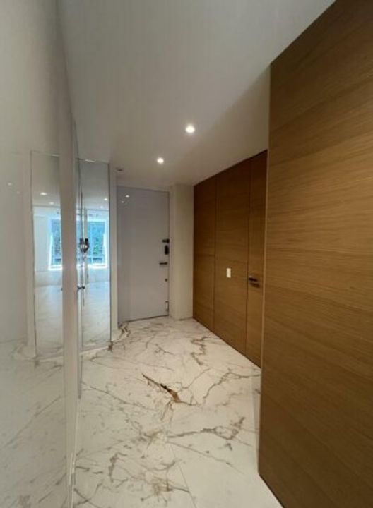 パークマンション鳥居坂の玄関