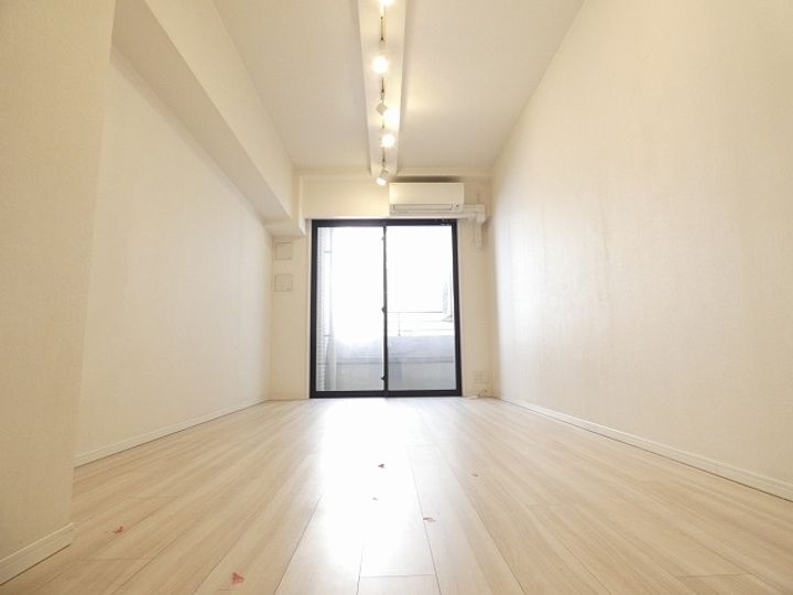 アネーロ銀座の居間