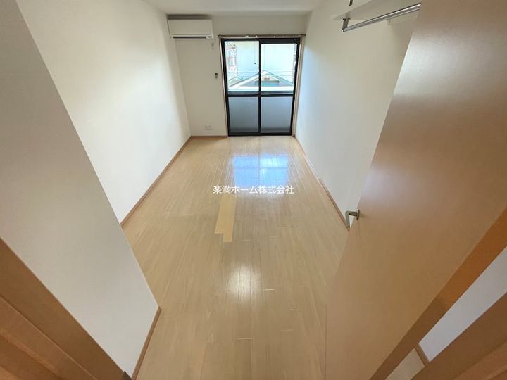 ブライトハイムC棟の居間