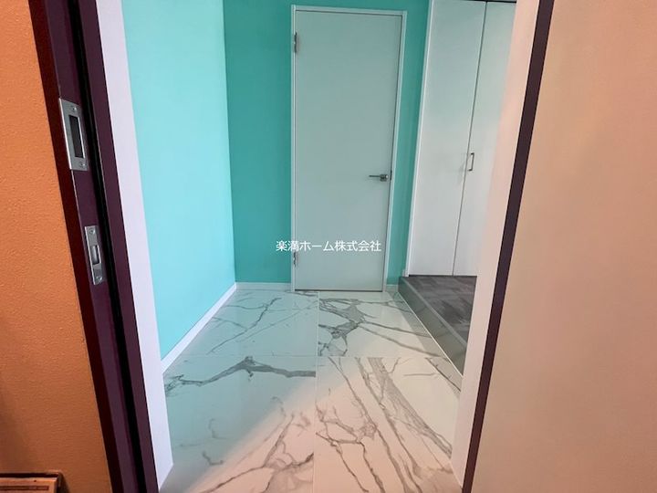 attrice太秦天神川502の玄関