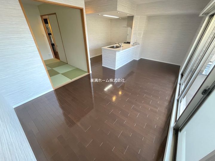 ユニーブル京都紫野の居間