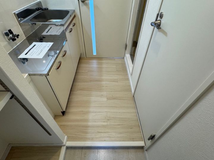 ビバリーヒルズ宗像210の玄関