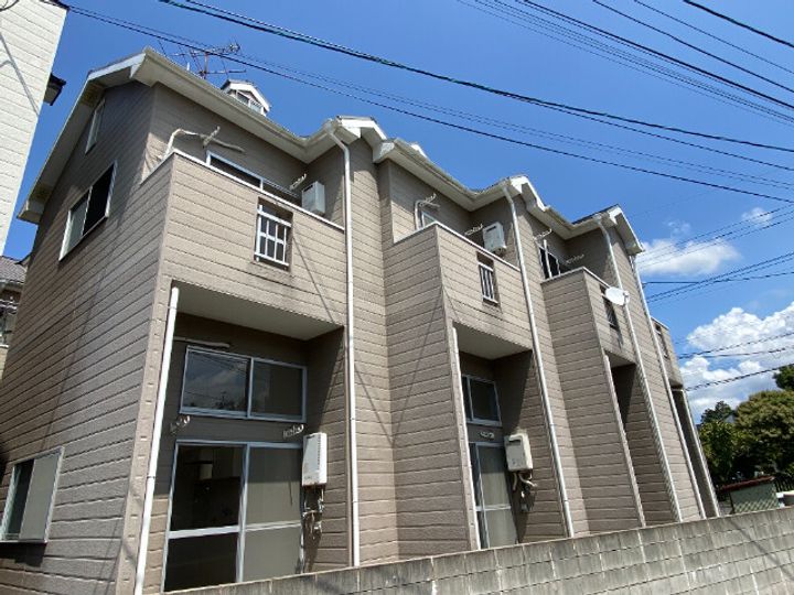 アーサー宗像202の外観