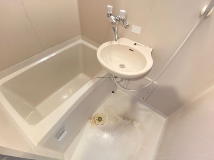 サンヴィレッジ赤間202の風呂