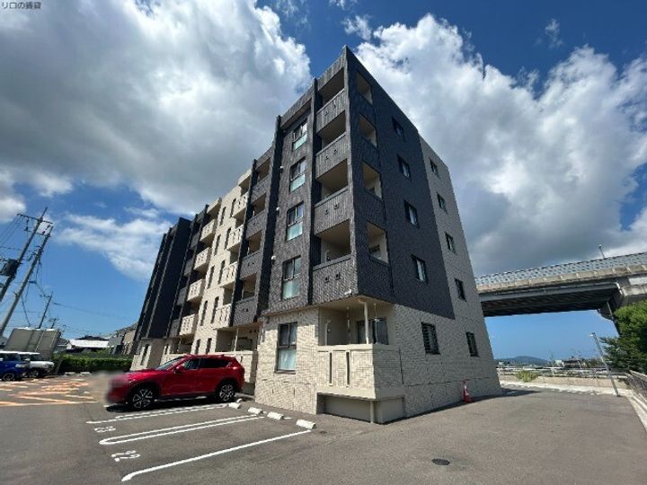 福岡県糸島市有田中央2丁目(マンション)の賃貸物件306の外観