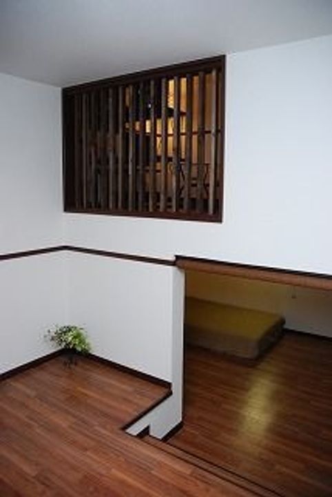 福岡県福岡市西区姪の浜6丁目(アパート)の賃貸物件102の玄関